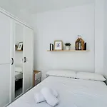 Modern - South Costa, Daire *